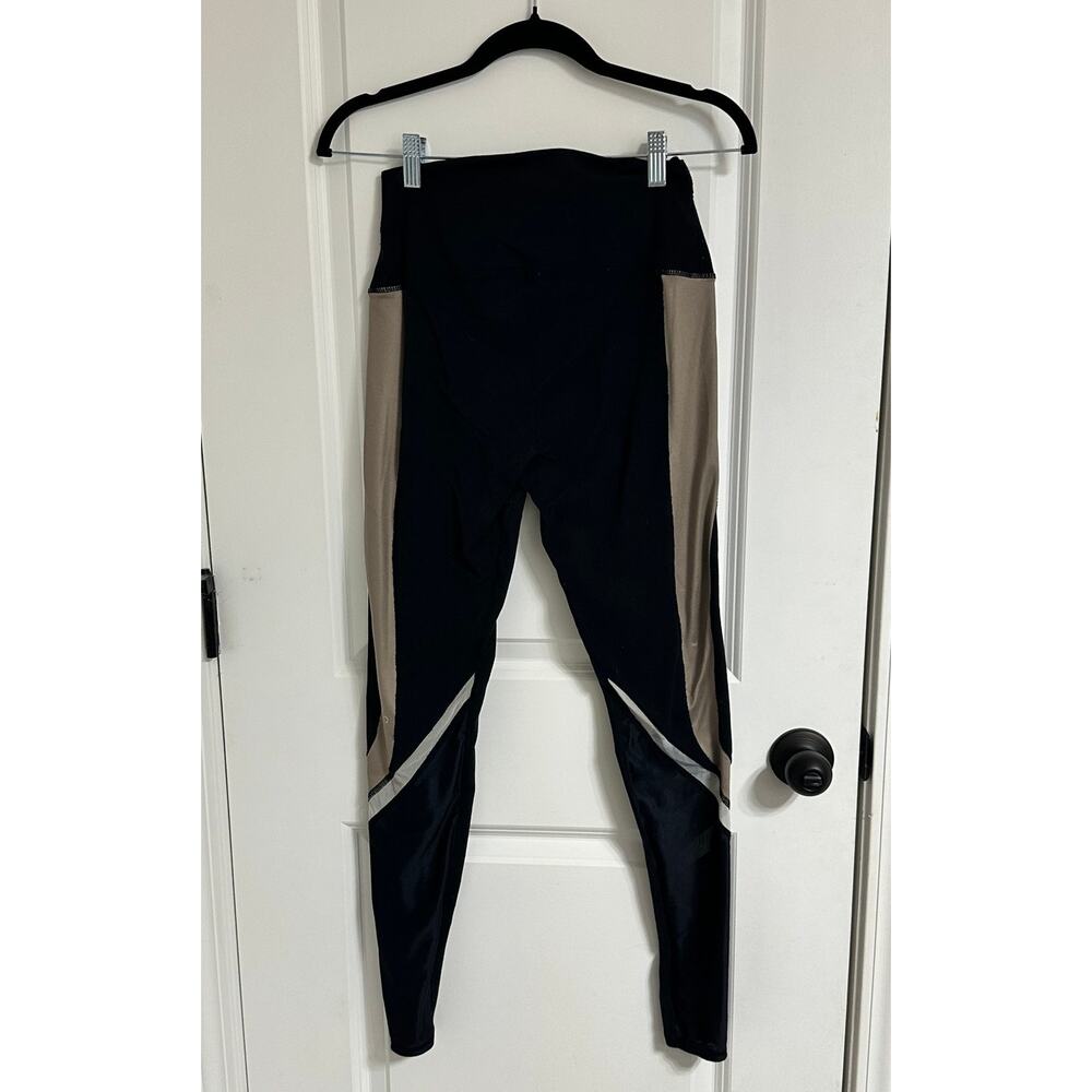 ALO Yoga Black and Tan Leggings